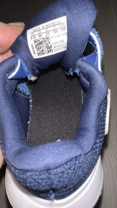 Сини adidas маратонки!!!