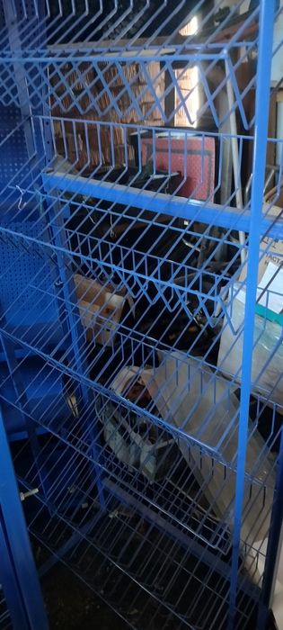 Продам стеллажи 6 секций