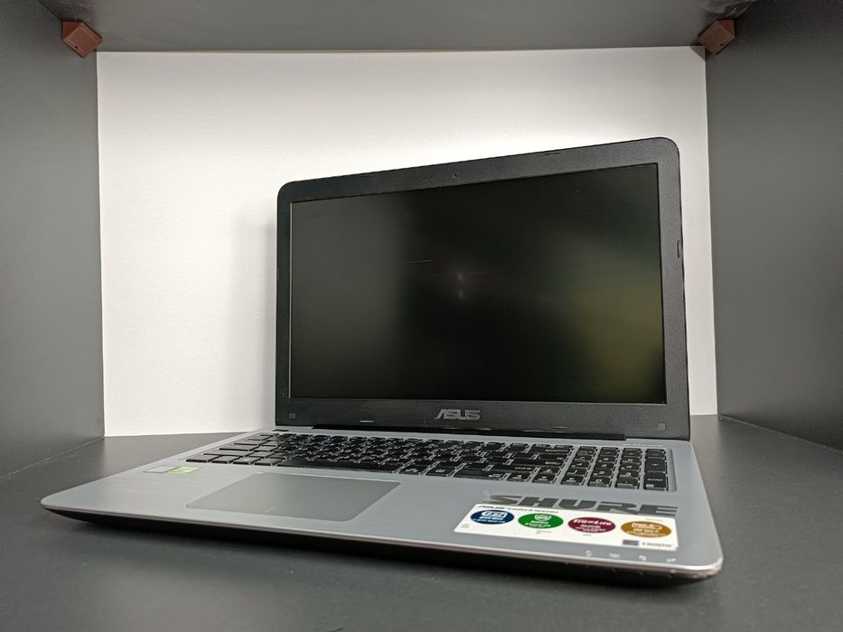 Notebook Asus 8g ram core i 7 7 arzon narxda SROCHNI sotiladi