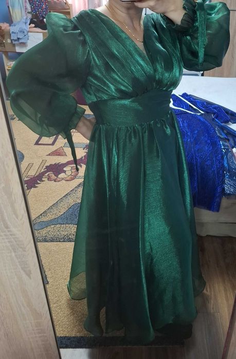 Rochie eleganta superba, de tul verde lucios, LaFaba Ecrin, L-40