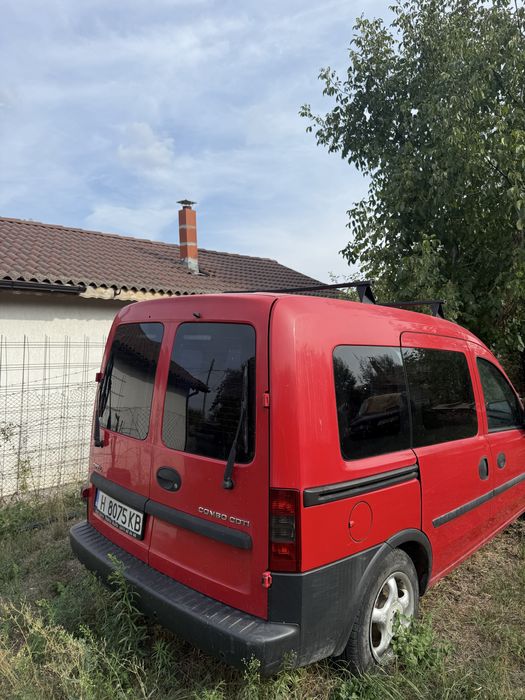 Продавам опел комбо