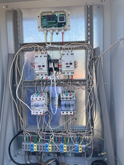 Электрик на вьезд