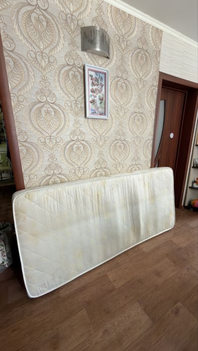 Продам матрас 90х200 б/у