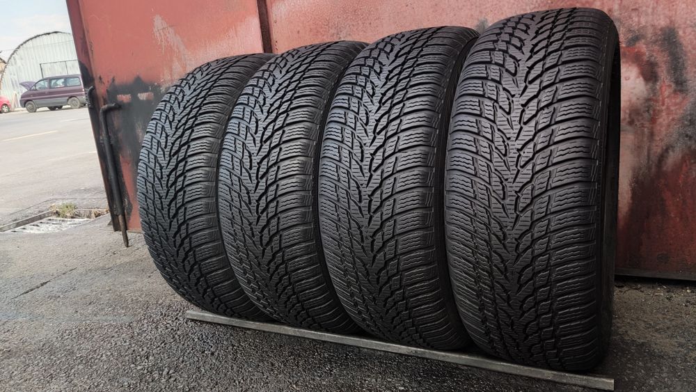 4бр. зимни гуми 205/55/16 Nokian Snowproof
dot24