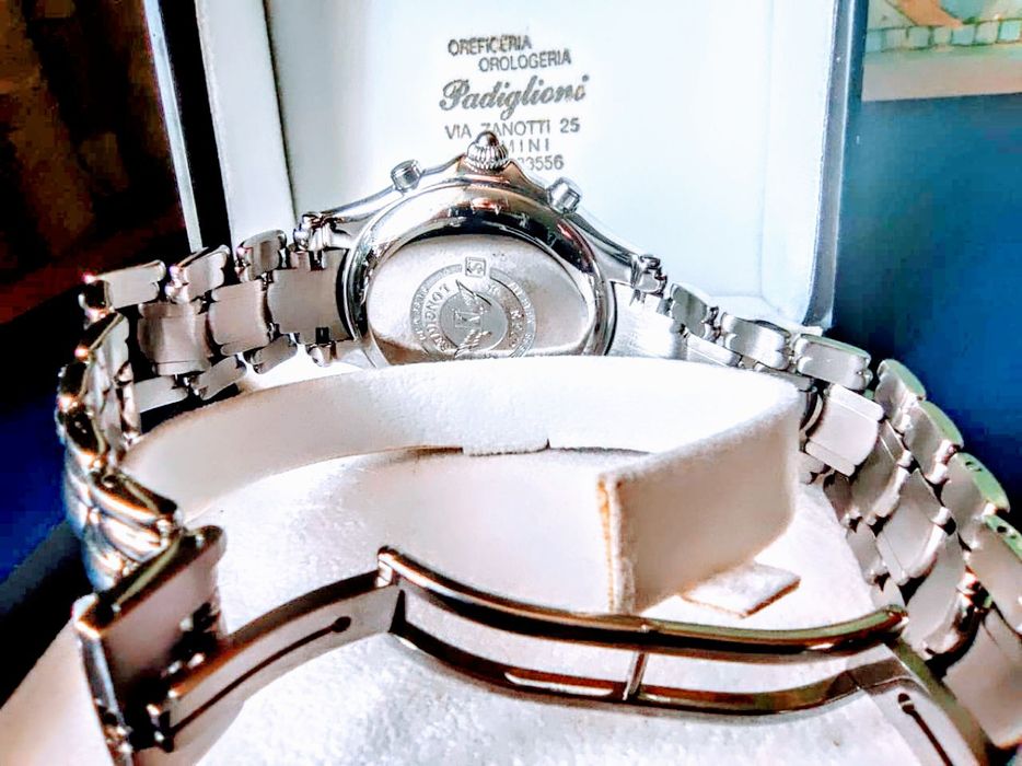 Часы Longines хронограф швейцарские оригинал.