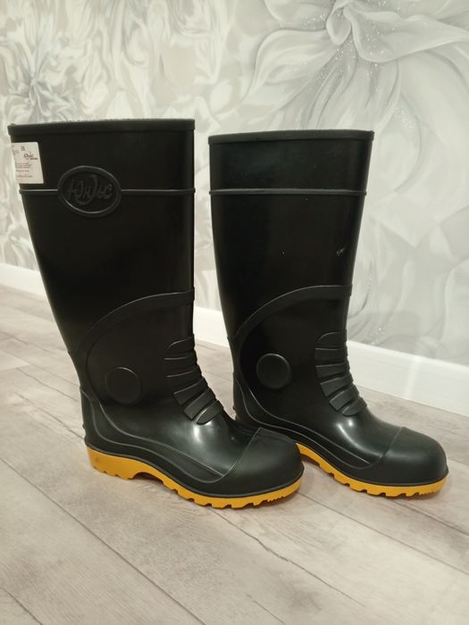 Сапоги резиновые