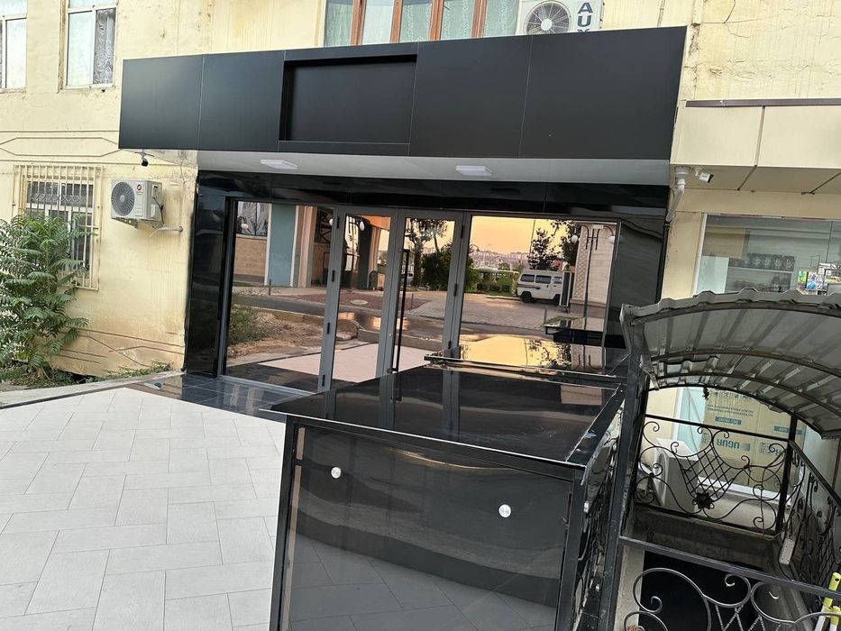 Hilton пуховая или ортопедичес,кая подушка.