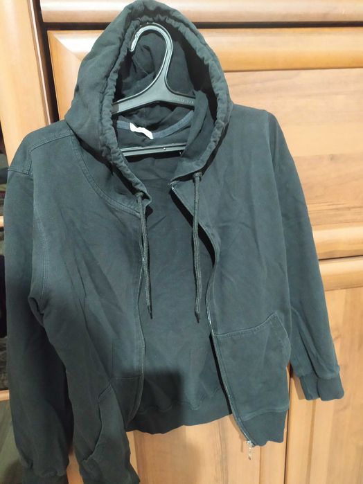 Продаются вещи для подростков