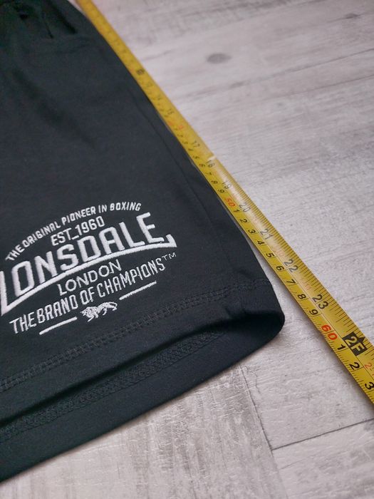 Pantaloni scurți Lonsdale