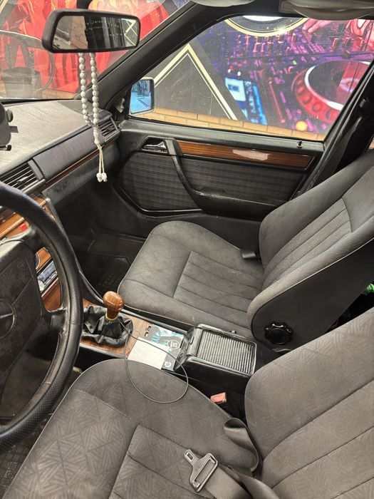 Мерседес 124  двигатель 111