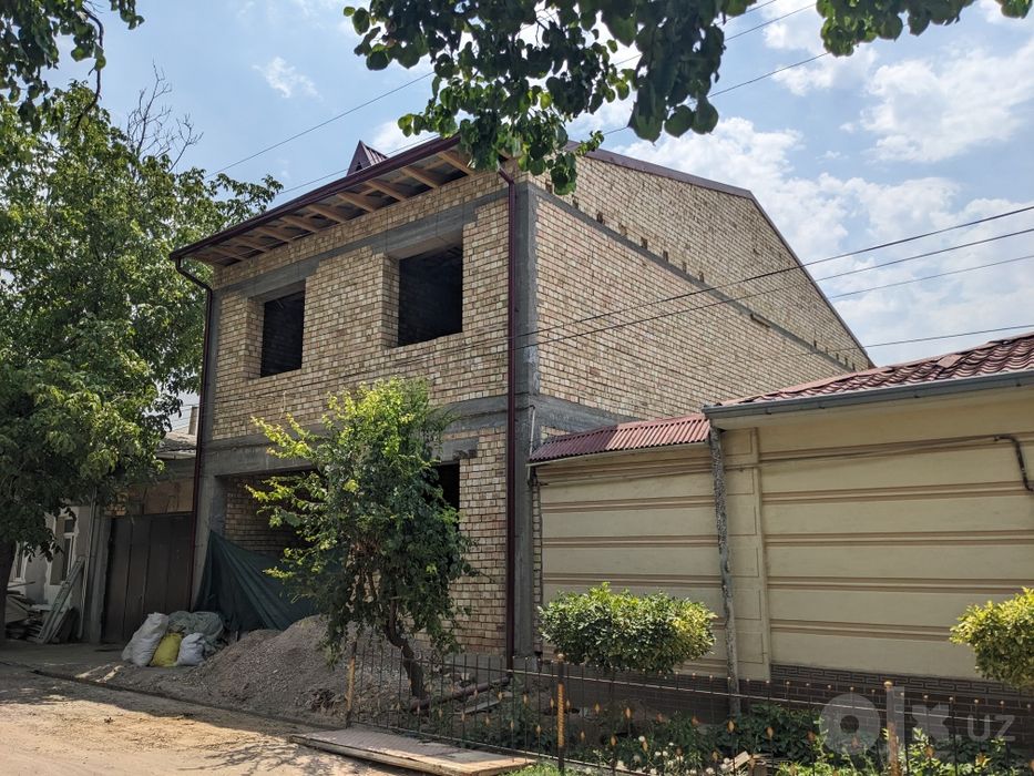 Продается Дом-коробка, 2 этаж 5 комнат
