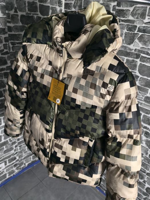 Lois Vieton ново яке високо качество