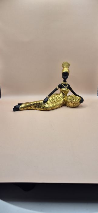 Распродажа декора и статуэток