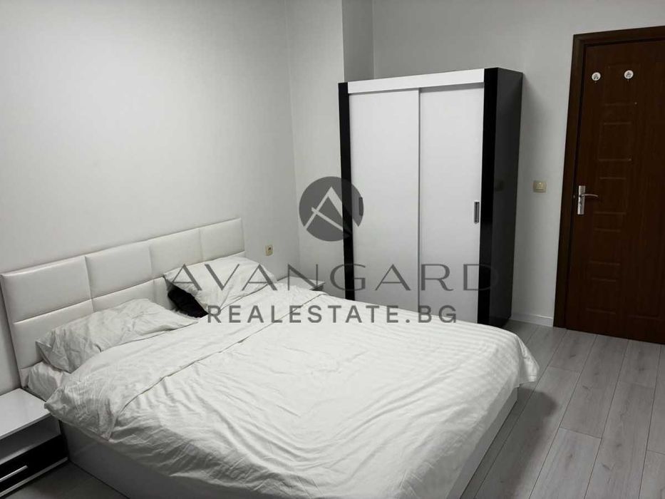 Продава се Тристаен апартамент в Пловдив, Център - 145 кв.м за 1970 €/кв.м - Снимка #4