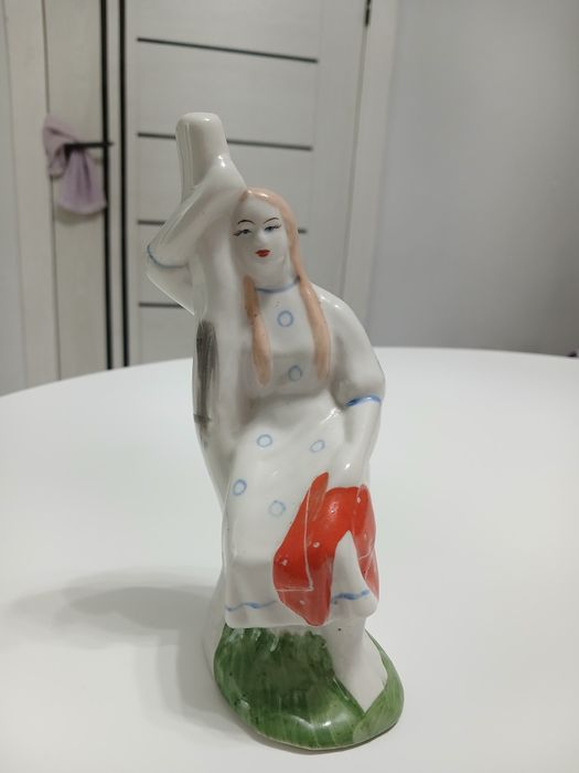Статуэтка. Ссср девушка