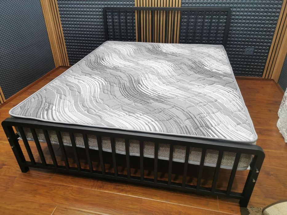 Металлическая двуспальная кровать. Темир Калават. Лофт  Стиль.  Loft