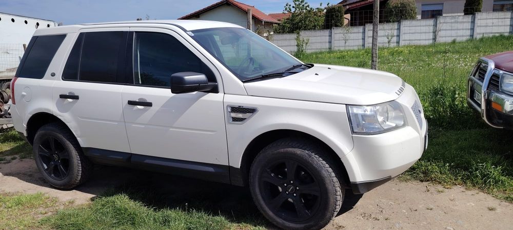 Vând Land Rover Freelander