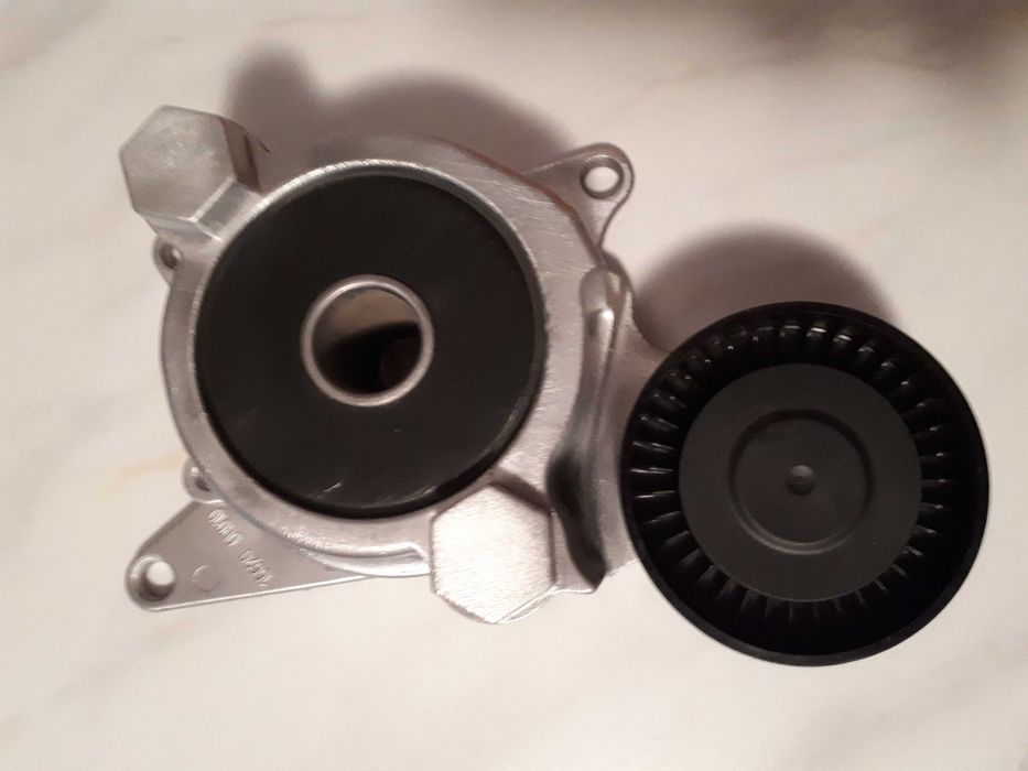 Piese originale auto TOYOTA RAV4 XA30(2005-2012)