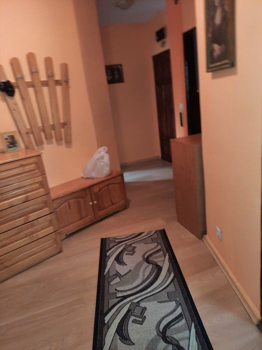 Продавам къща с магазин