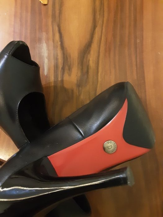 Женские туфли,размер 38,39