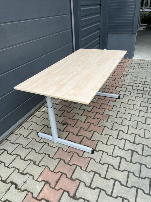 Masă birou – blat 160 × 80 cm – Preț 250 lei