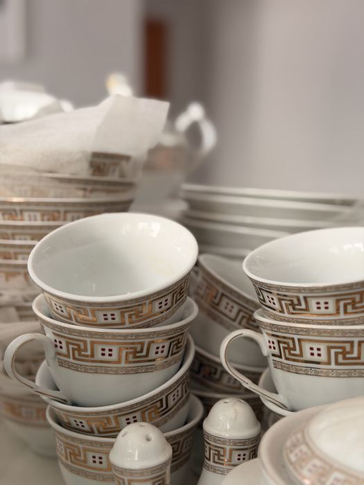 Продам набор посуды 156 предметов