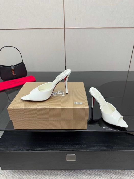 Louboutin Дамски Обувки 35-40 номер