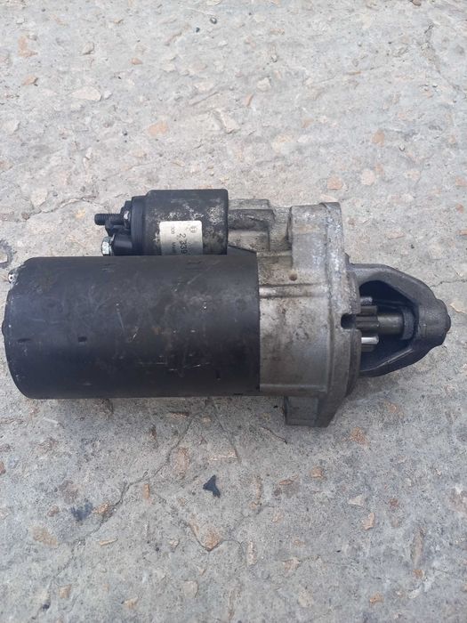 Стартер за BMV  (употребяван работи перфектно-100 лв)