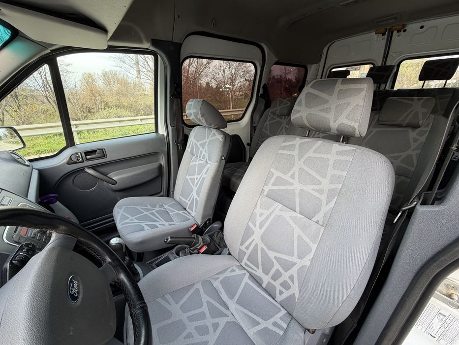 Ford Tourneo Connect 8 Locuri Diesel