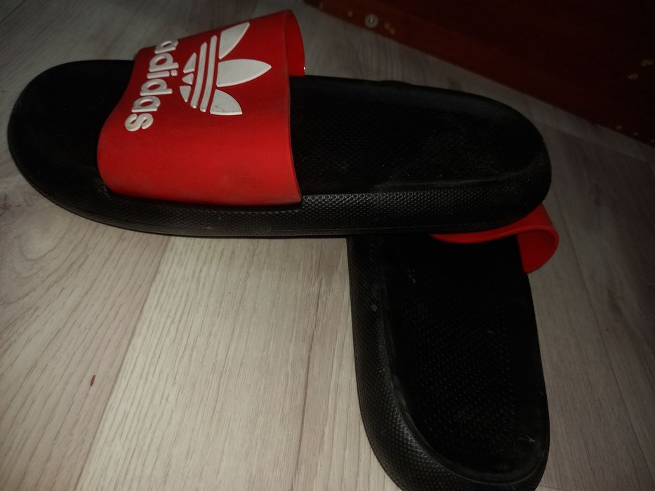 Продам мужская  шлепанцы