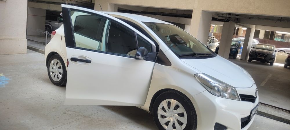 Toyota yaris 2012