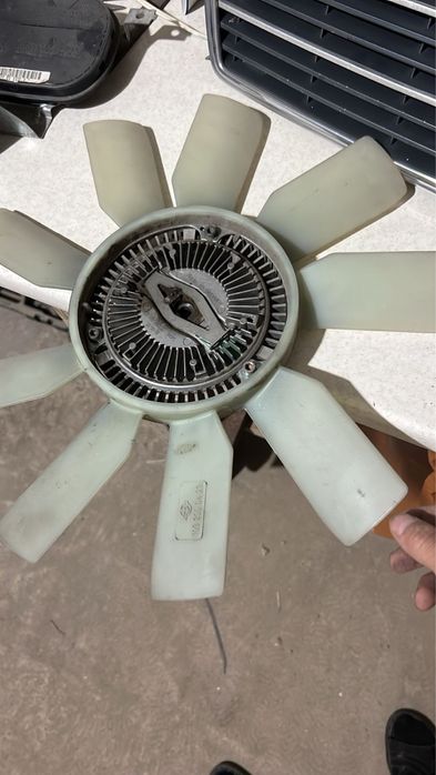 Решетка радиатора на w140 в оригинале  дорест..