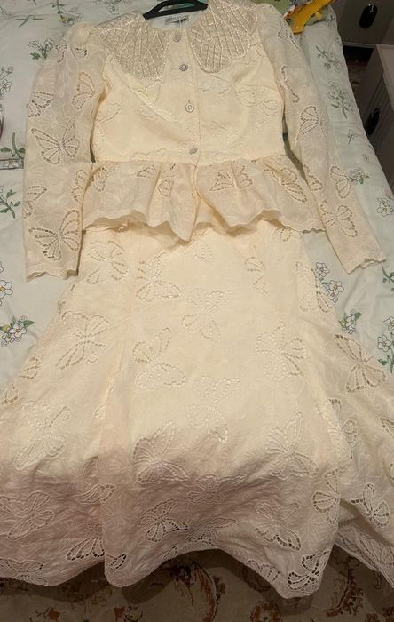 Жаңа көйлек киілмеген