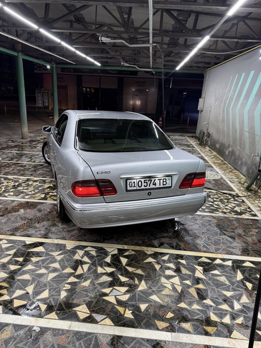Mersedes Benz w210 idealniy sostayaniya srochna sotiladi