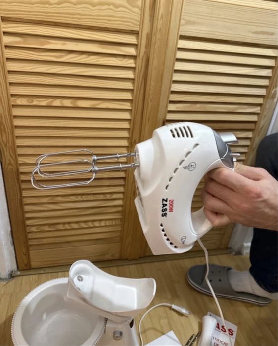 Mixer de mână Zass cu blender și vas