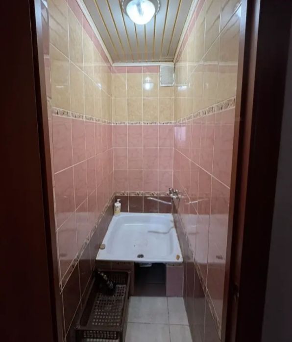 Продам 2-ух комнатную.