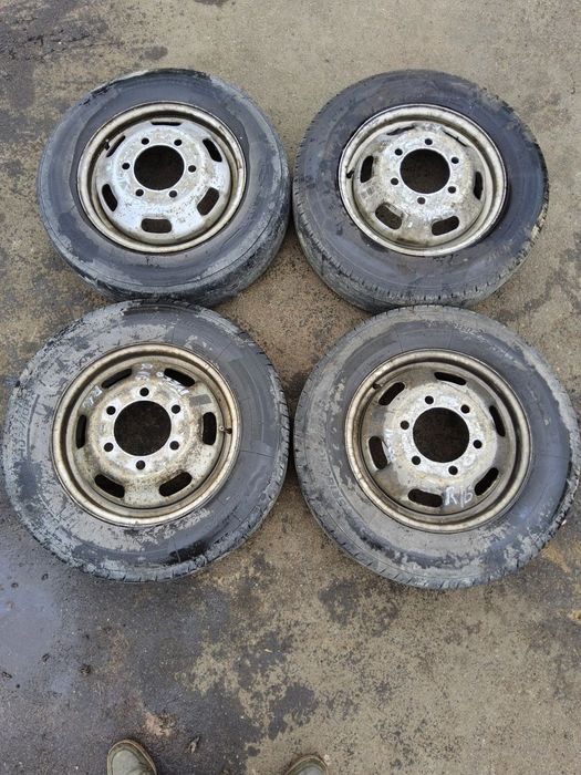 Jante Iveco pe dublu jante cu anvelope Iveco Daily punte dubla janta roata r16