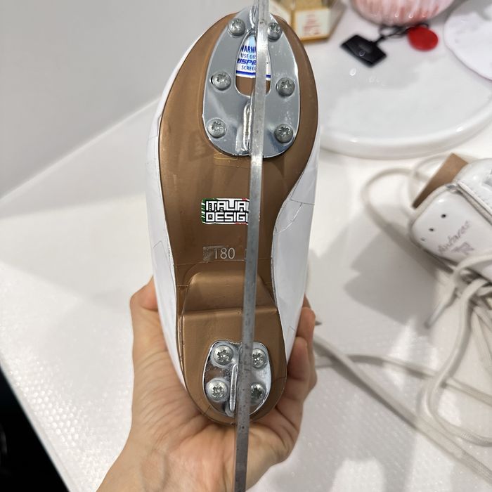 Продаю коньки Risport antares на 26 размер.