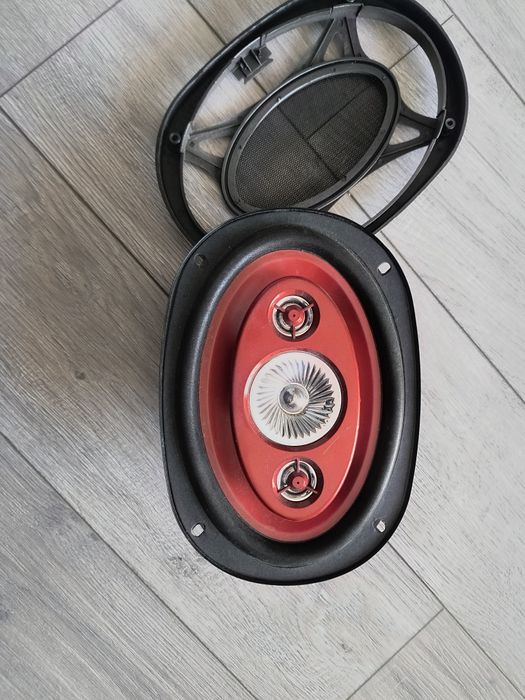 Difuzoare 2 bucăți 600w