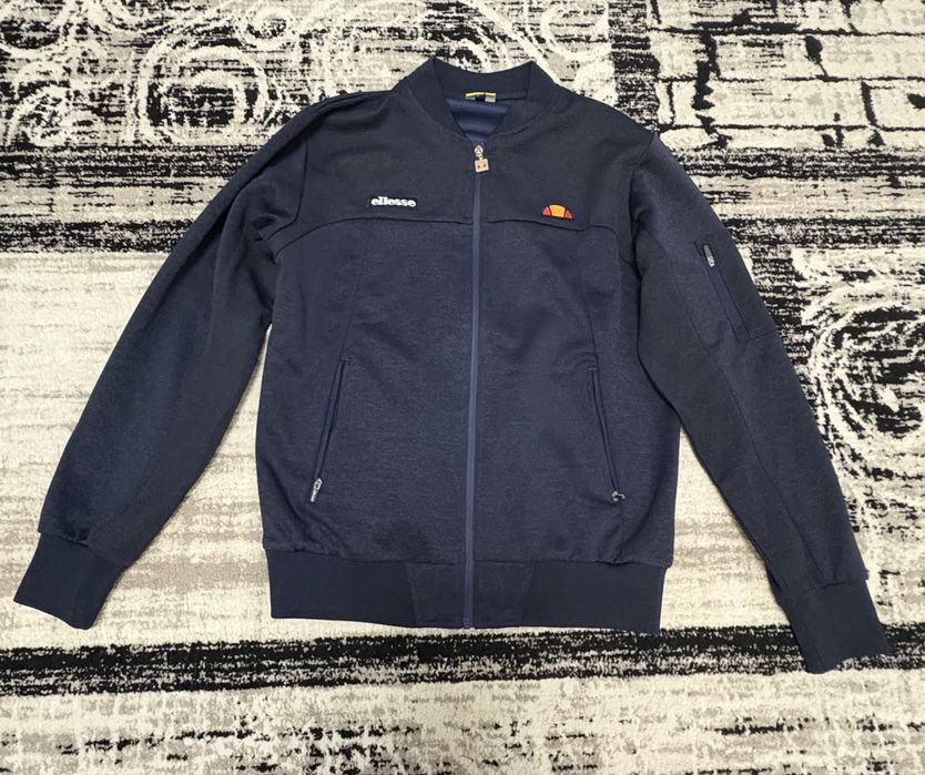 Всички дрехи за 95€