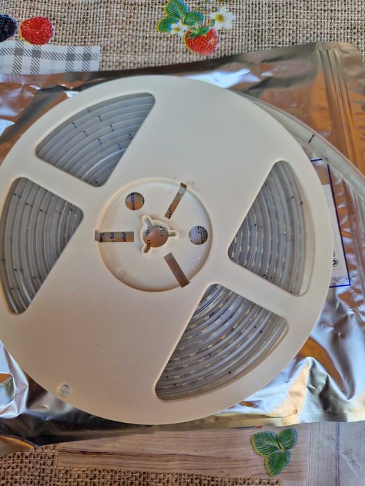 Banda LED SMD3528 24VDC 9,6W/m IP65 alb rece