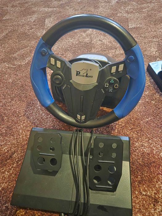 Продавам ps2 В отлично състояние+волан има 2 папки с игри