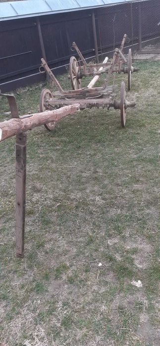Caruta rustica din lemn