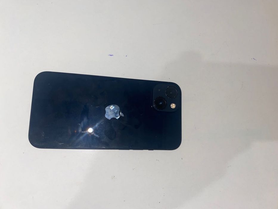 Продам 13 айфон 128 гб