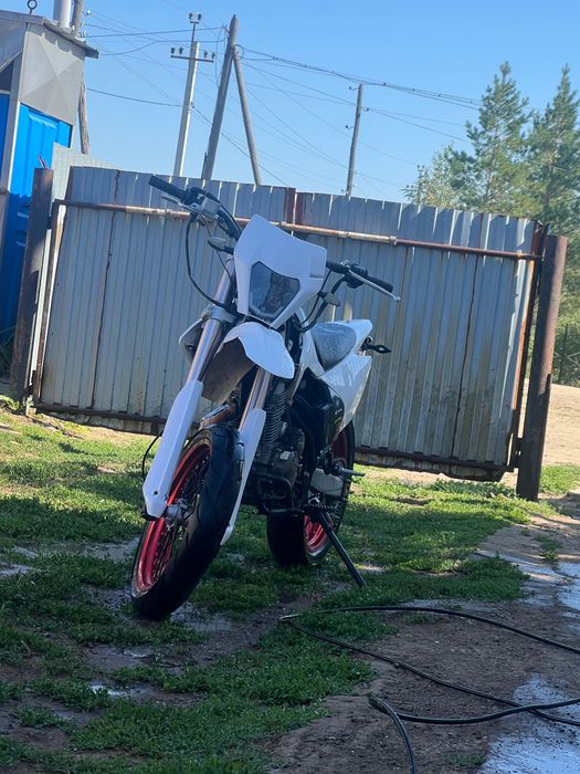 Эндуро мотоцикл на мотардах