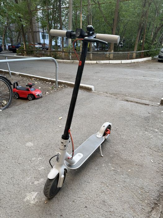 Xiaomi Mi Electric Scooter 3