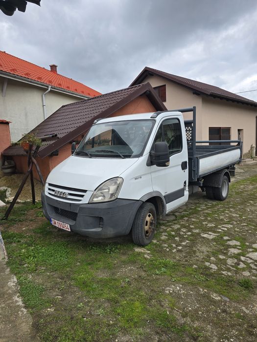 Vând Iveco Dailey basculabil pe 3 părți