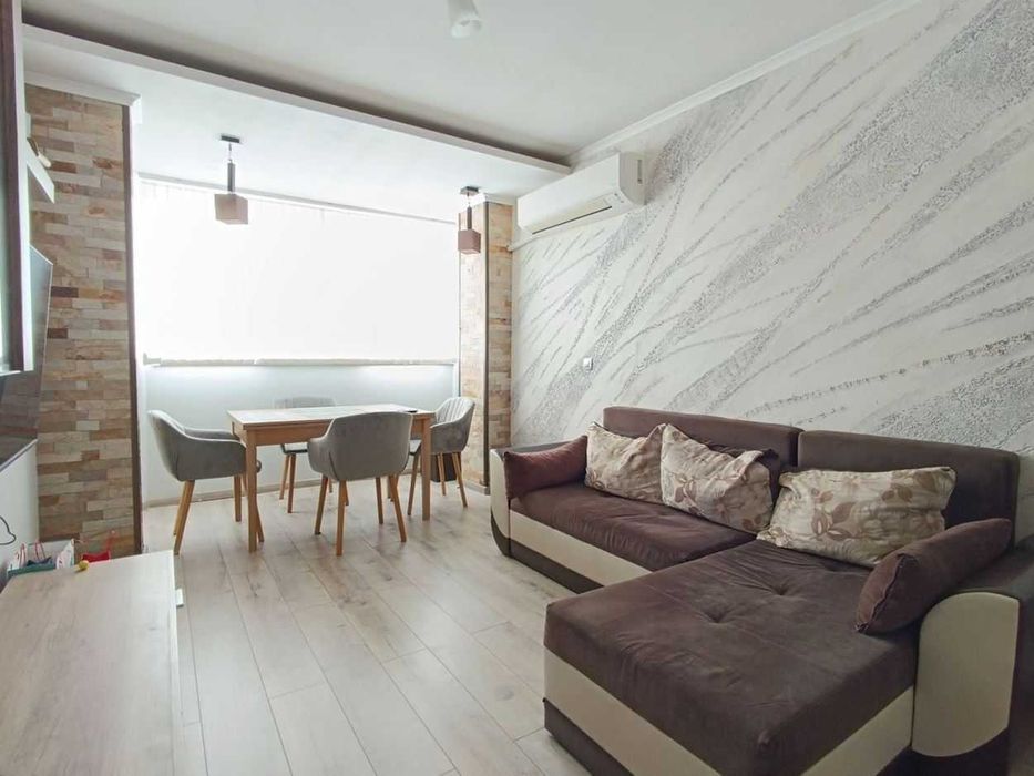 Продава се Тристаен апартамент в Велико Търново, Център - 72 кв.м за 2431 €/кв.м - Снимка #1