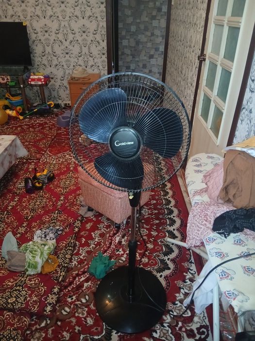 Вентилятор стоячний