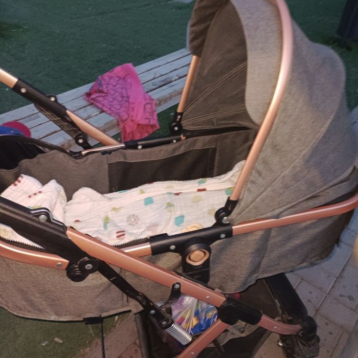 Коляска прогулочная.